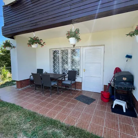 Doma Vendeghaz Holiday home *